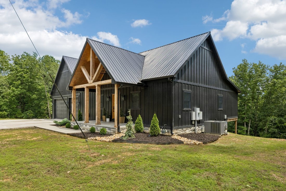 House in Hohenwald, Tennessee, United States 2 - 18042306