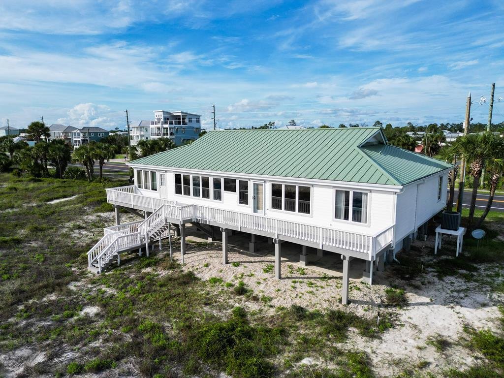 House in Port St. Joe, Florida, United States 2 - 18046518