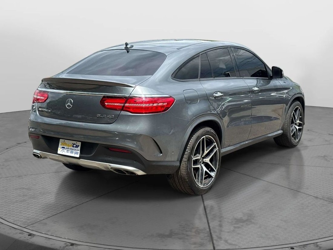 Suv in Canton, MA, United States 5 - 18046100