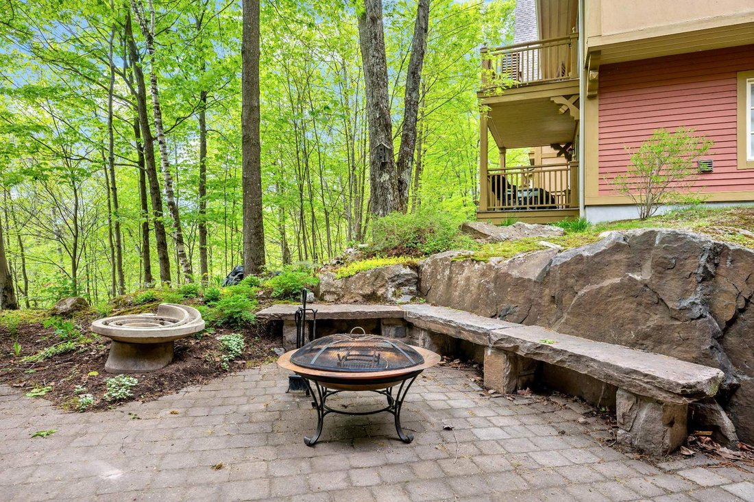 Apartment in Mont-Tremblant, Quebec, Canada 2 - 16104174