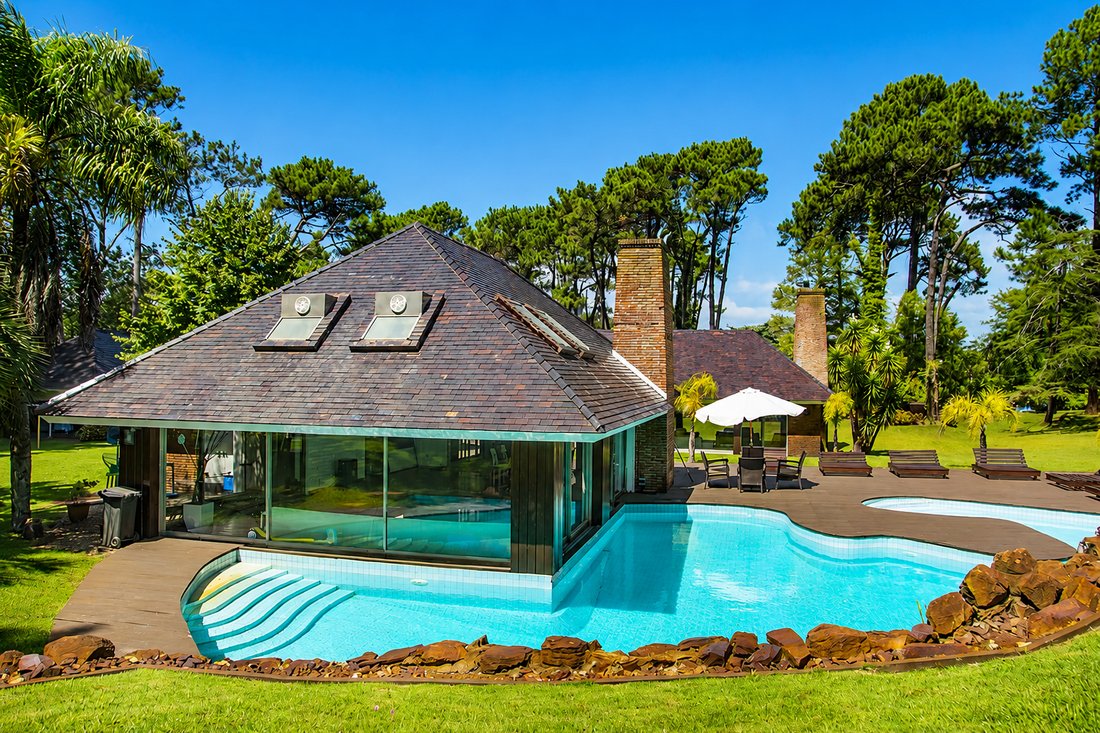 Chalet in Punta del Este, Maldonado Department, Uruguay 4 - 16008745