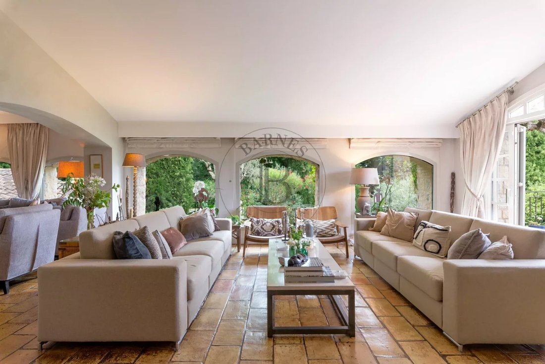 Villa in Les Indes les-Groulles, Mouans-Sartoux, France 3 - 17039108