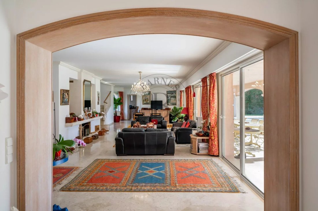 Villa in Mougins, Provence-Alpes-Côte d'Azur, France 2 - 17339720