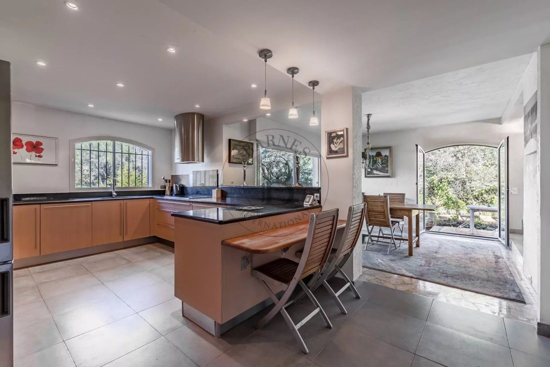 Villa in Mougins, Provence-Alpes-Côte d'Azur, France 2 - 17090230