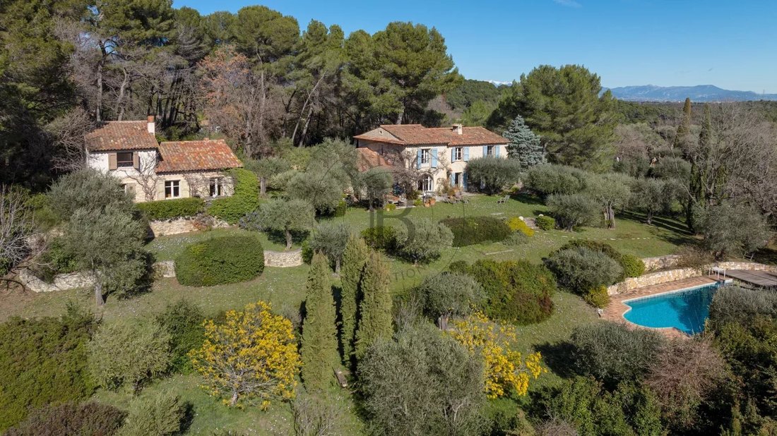 Villa in Mougins, Provence-Alpes-Côte d'Azur, France 5 - 17843752