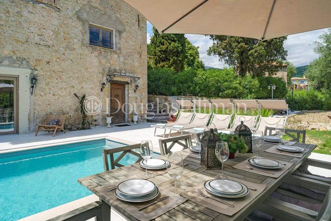 Villa in Grasse, Provence-Alpes-Côte d'Azur, France 5 - 17976656