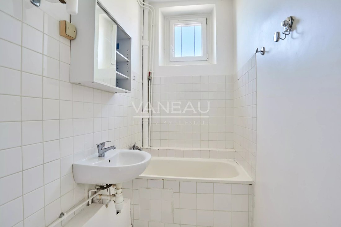 Apartment in Ecole Militaire, Paris 7e Arrondissement, Paris 5 - 18038423