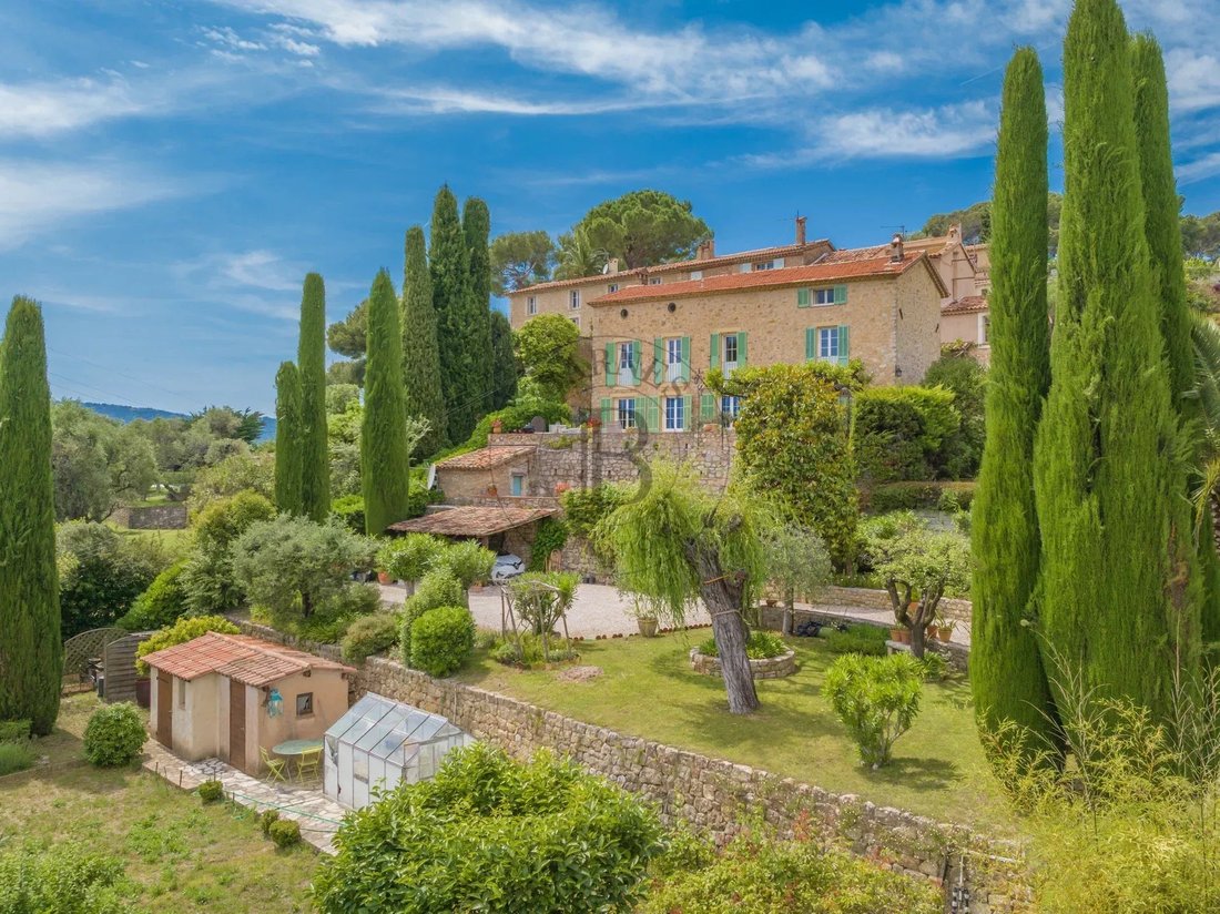 Country House in Mougins, Provence-Alpes-Côte d'Azur, France 1 - 17042849