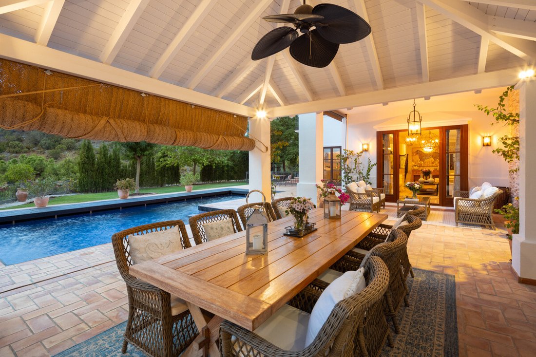 Villa in El Madroñal, Benahavis, Spain 5 - 18036151