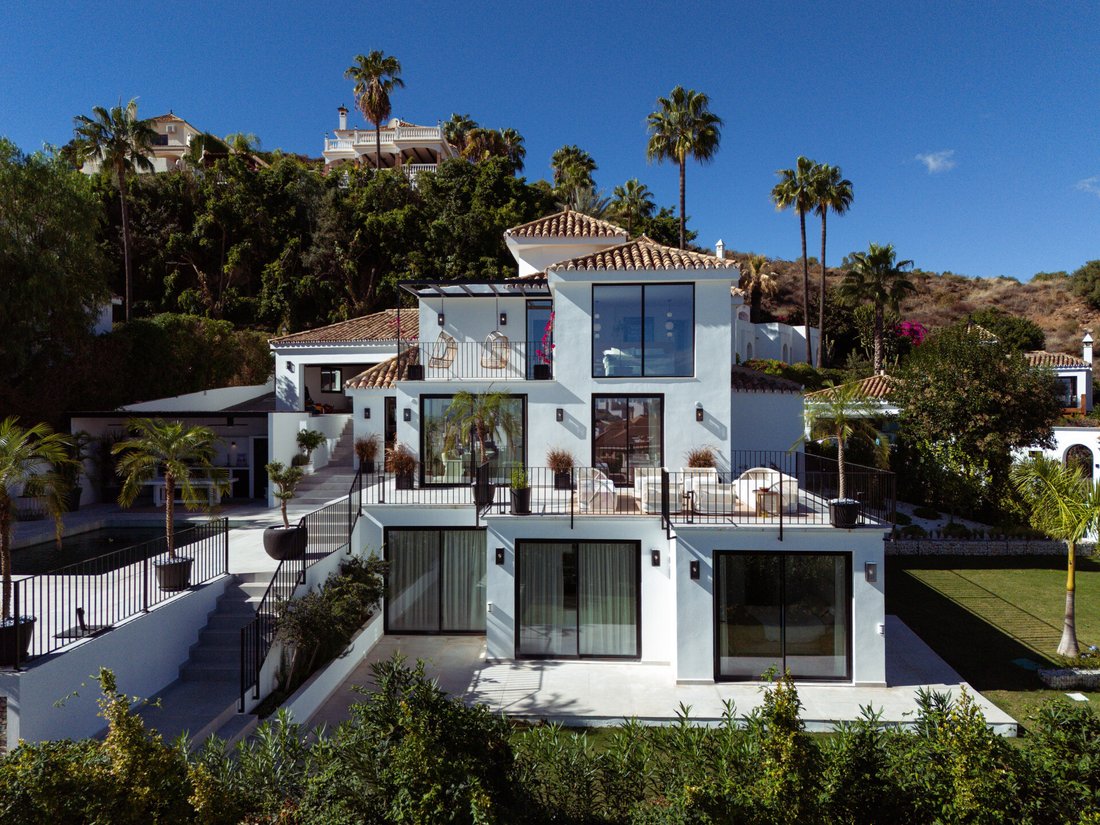 Villa in Nueva Andalucia, Marbella, Spain 1 - 13468586