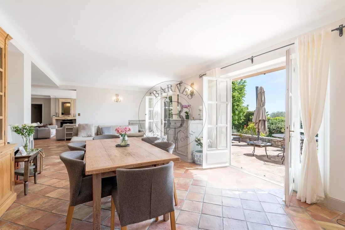 Villa in Mougins, Provence-Alpes-Côte d'Azur, France 5 - 18000726