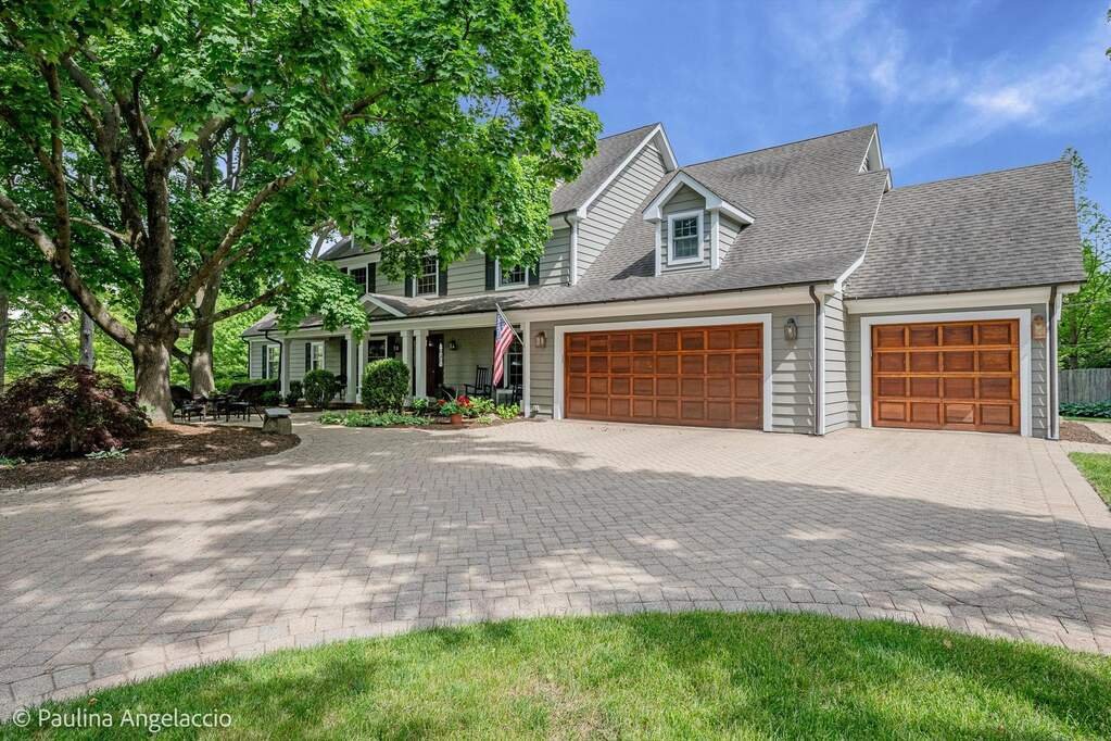 House in Libertyville, Illinois, United States 2 - 18043596