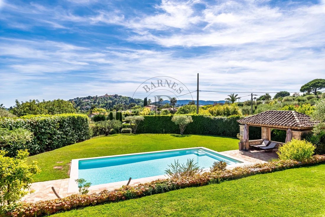 Villa in Mougins, Provence-Alpes-Côte d'Azur, France 1 - 18000726