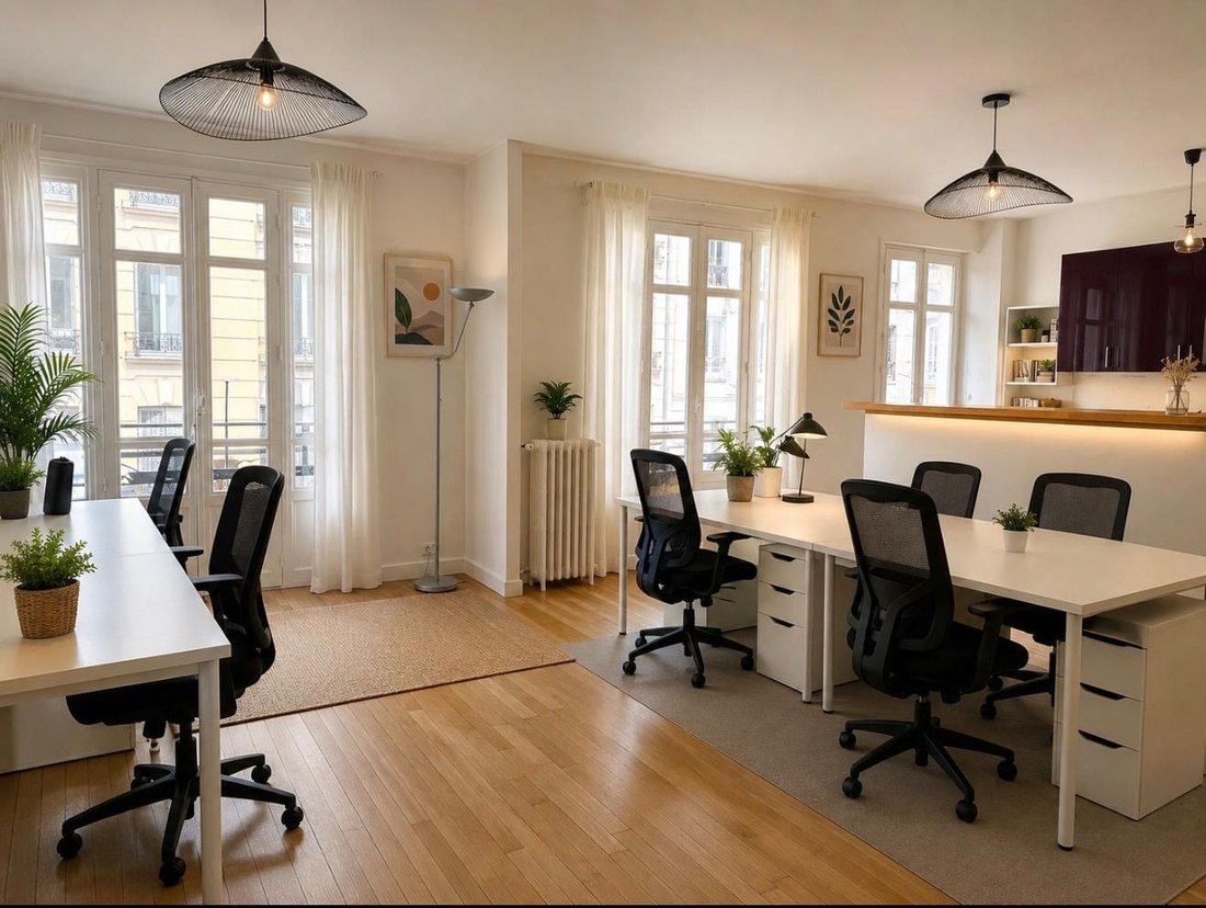 Apartment in Domaine National du Château, Versailles, France 1 - 18040972