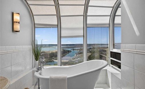 Condo in Virginia Beach, Virginia, United States 1