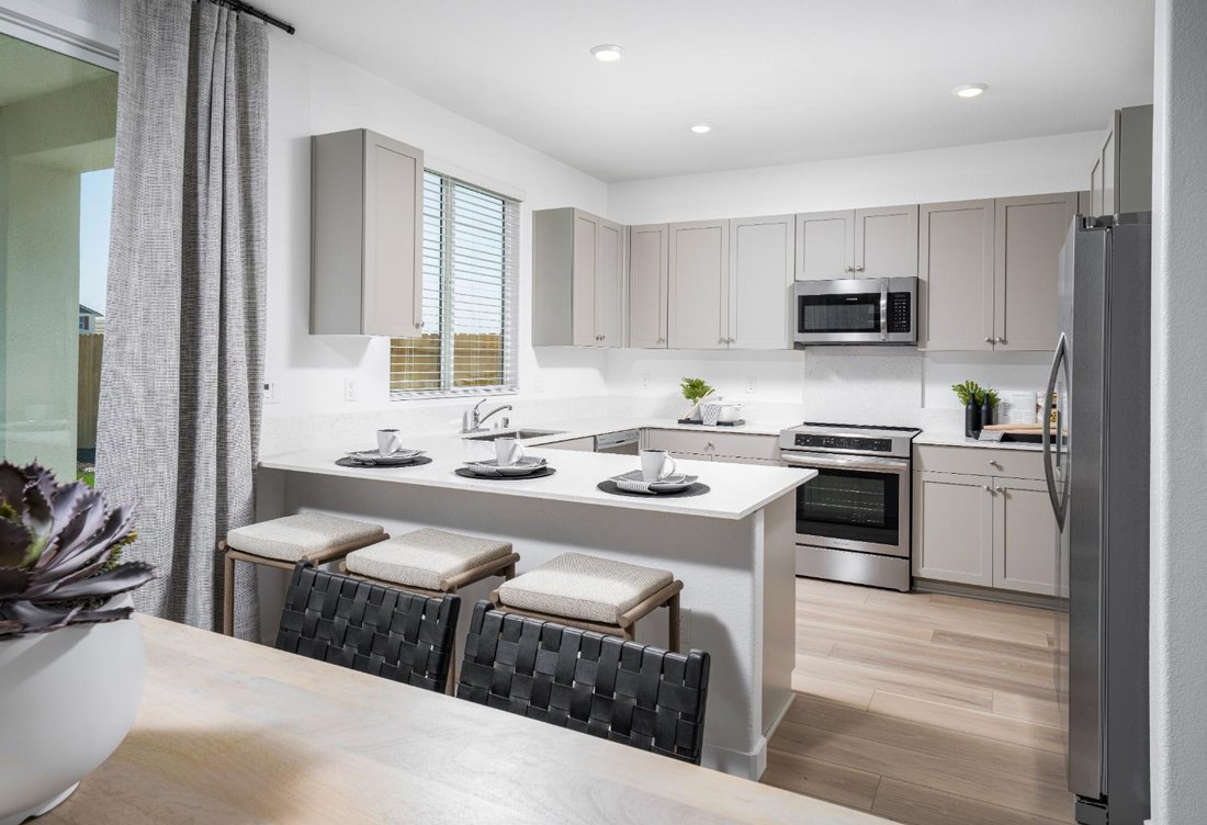 House in Elk Grove, California, United States 2 - 18045476