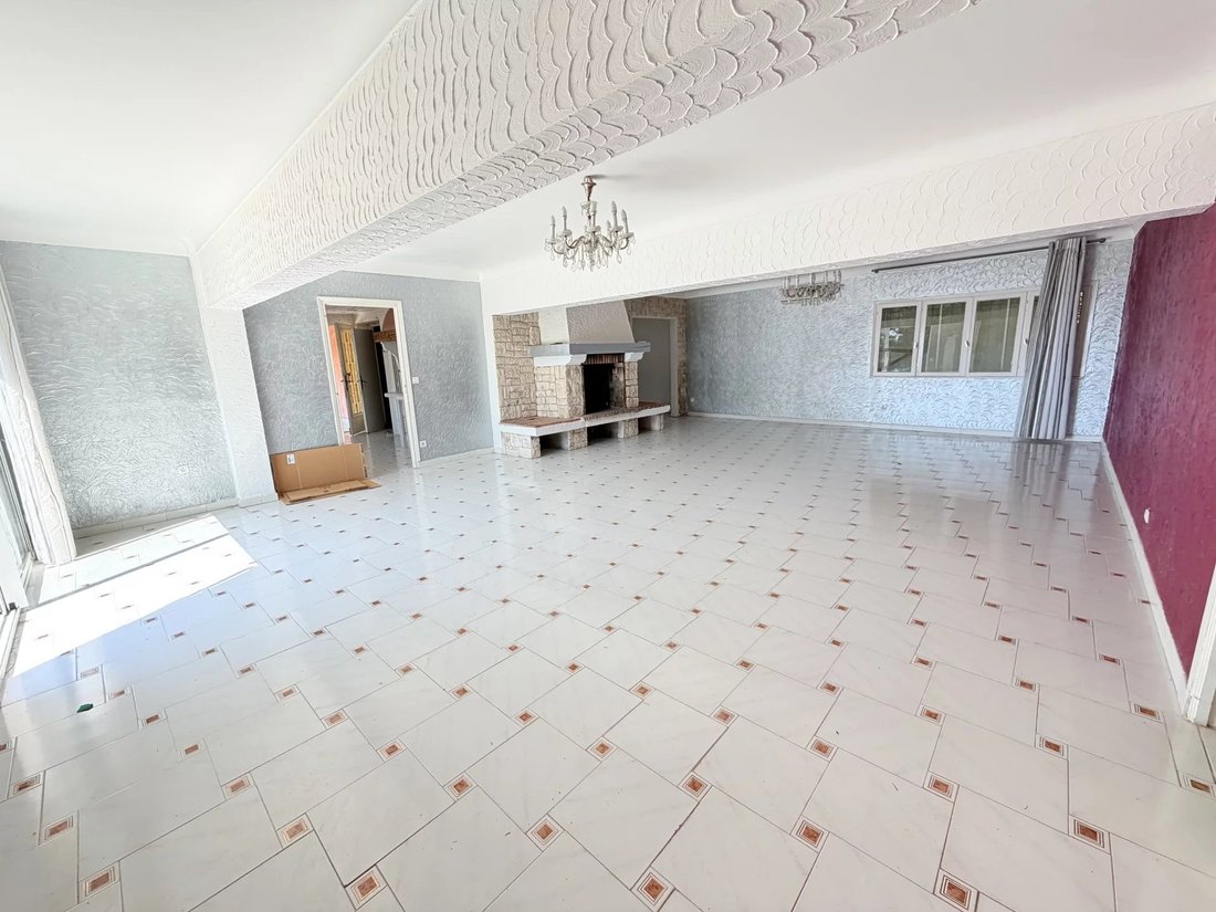 Apartment in Menton, Provence-Alpes-Côte d'Azur, France 5 - 18047275