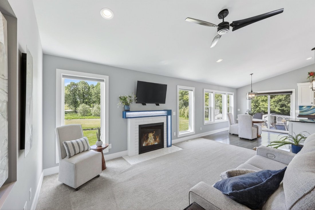 House in Cottage Grove, Wisconsin, United States 4 - 18040098