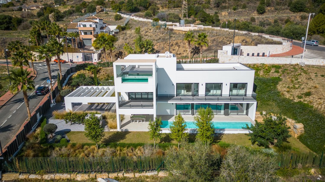 Villa in Benalmadena, Andalusia, Spain 1 - 13535337