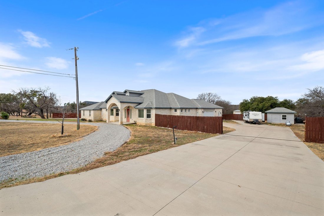 House in Kingsland, Texas, United States 3 - 18048357