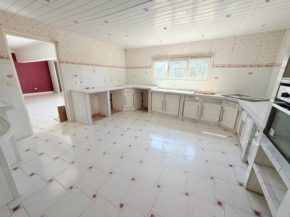 Apartment in Menton, Provence-Alpes-Côte d'Azur, France 4 - 18047275