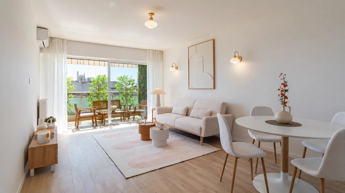 Apartment in Camp Long, Cannes, France 1 - 18050172