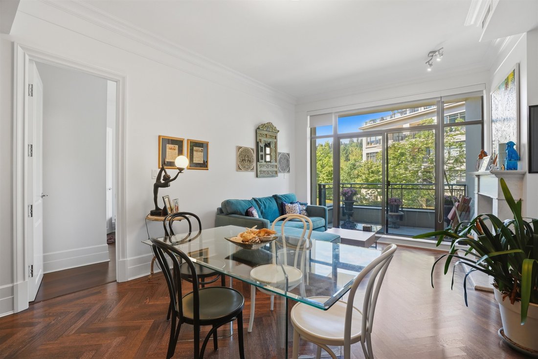 Condo in West Vancouver, British Columbia, Canada 2 - 18042674