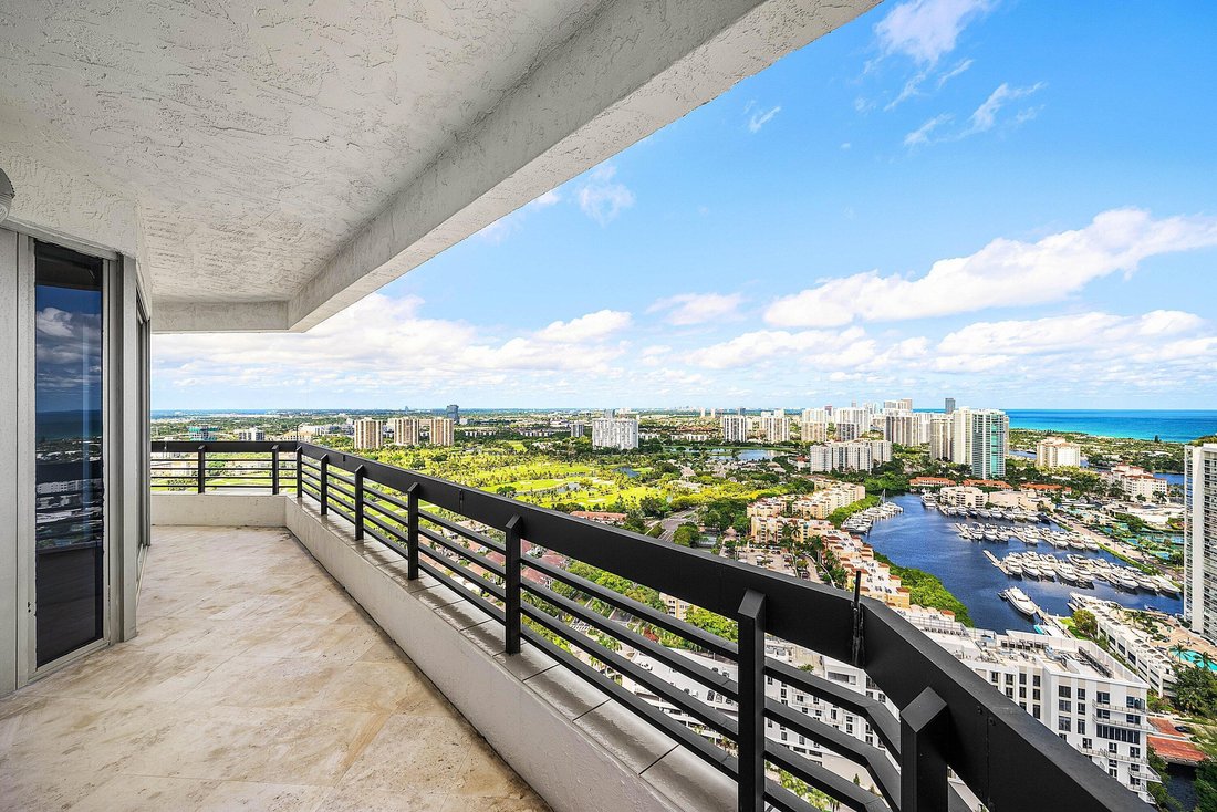 Condo in Aventura, Florida, United States 1 - 18036095