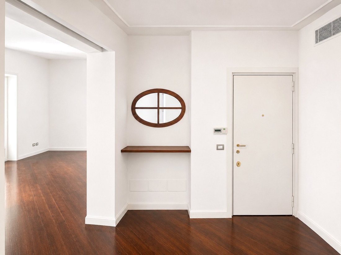 Apartment in Historic Center, Milan, Lombardy 5 - 18038587