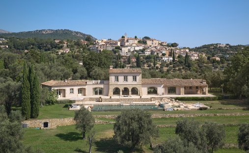 House in Châteauneuf-Grasse, Provence-Alpes-Côte d'Azur, France 1
