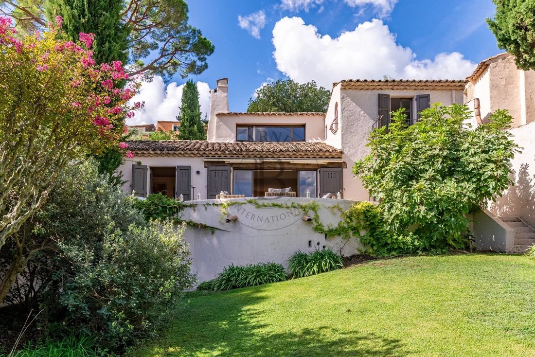 Villa in Les Indes les-Groulles, Mouans-Sartoux, France 1 - 17039032