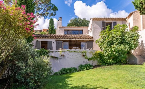 Villa in Les Indes les-Groulles, Mouans-Sartoux, France 1