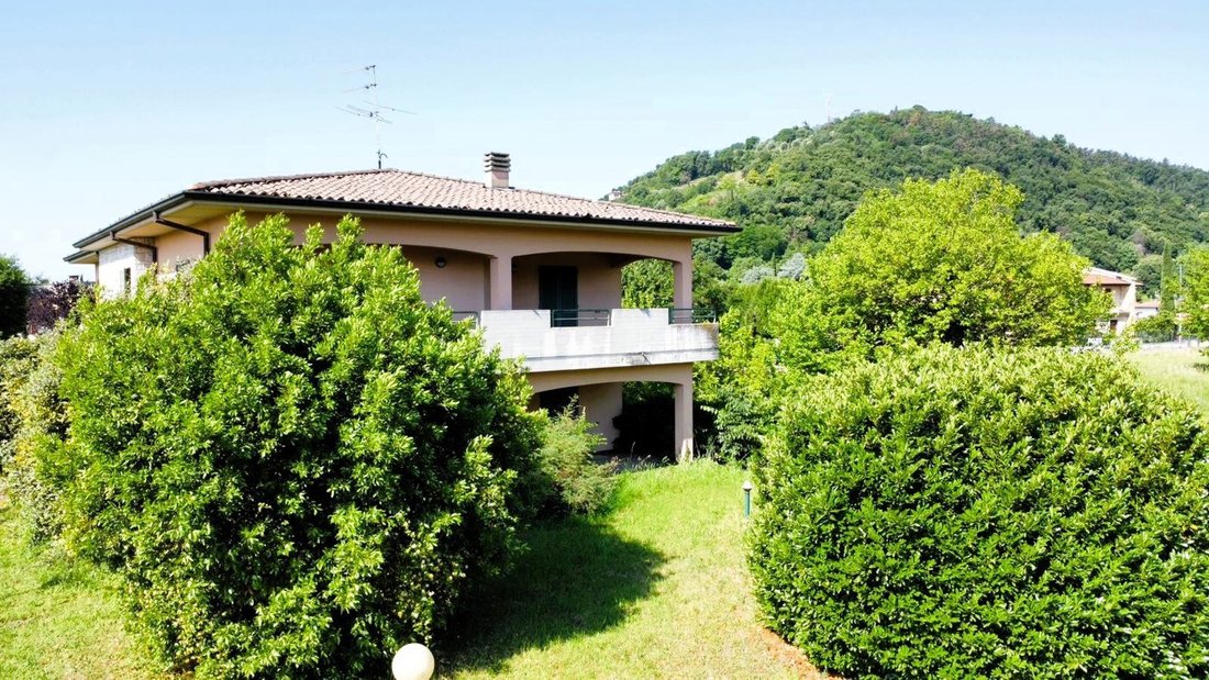 Villa in Rovato, Lombardy, Italy 2 - 18048267
