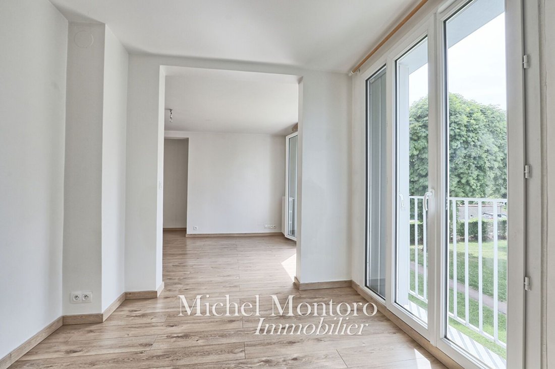 Apartment in Forêt, Saint-Germain-en-Laye, France 2 - 18041132