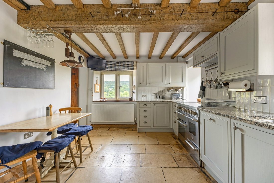 House in Stroud, England 5 - 18036737