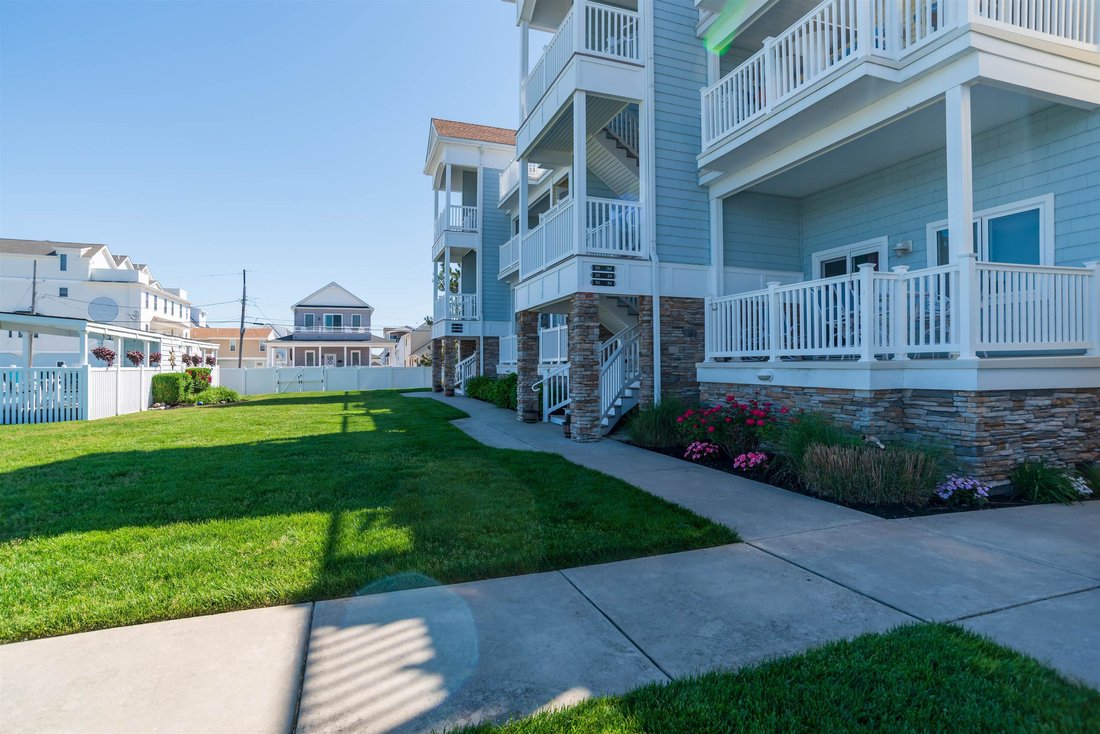 Condo in Wildwood, New Jersey, United States 1 - 18042241