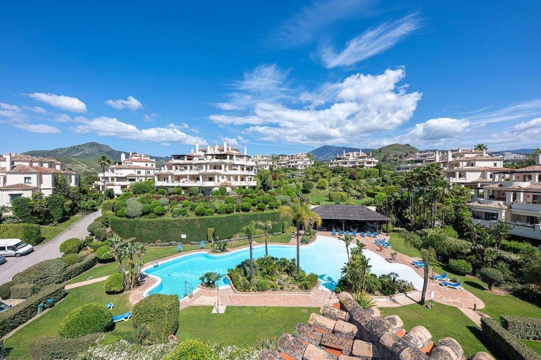 Apartment in Benahavis, Andalusia, Spain 2 - 15610935