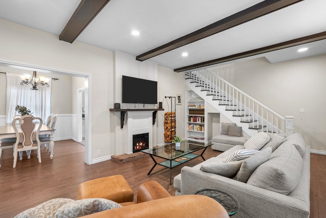 Beverly Hills, California, United States 3 - 18045654