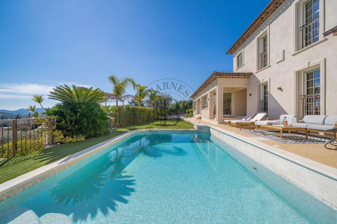Villa in Mougins, Provence-Alpes-Côte d'Azur, France 1 - 17450576