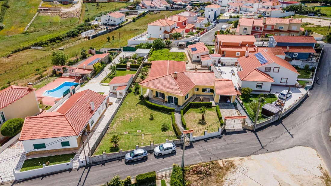 Villa in Silveira, Lisbon, Portugal 1 - 18037926