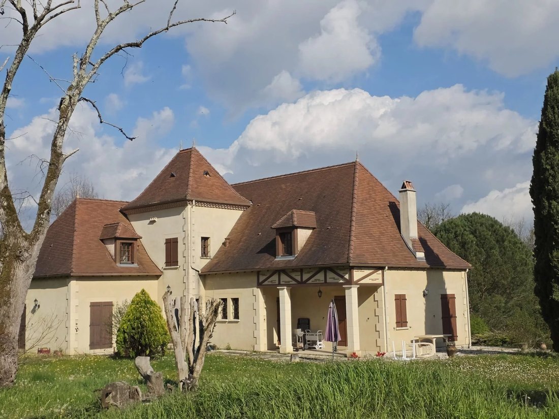 House in Lauzun, Nouvelle-Aquitaine, France 1 - 18042487