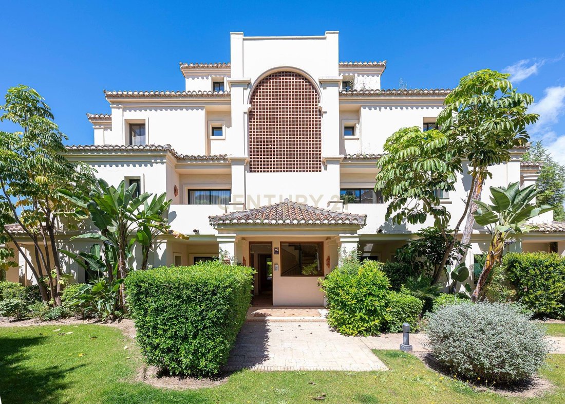 Apartment in Benahavis, Andalusia, Spain 1 - 15610935