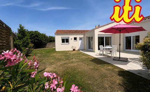 House in Les Sables-d'Olonne, Pays de la Loire, France 1