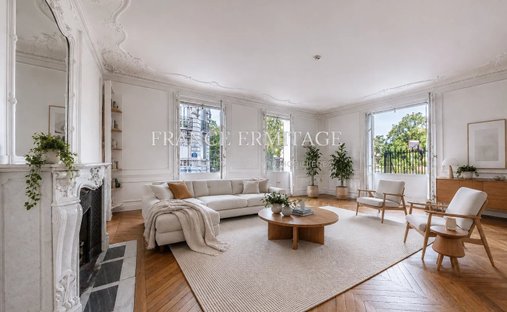 Apartment in Porte Dauphine, Paris 16e Arrondissement, Paris 1