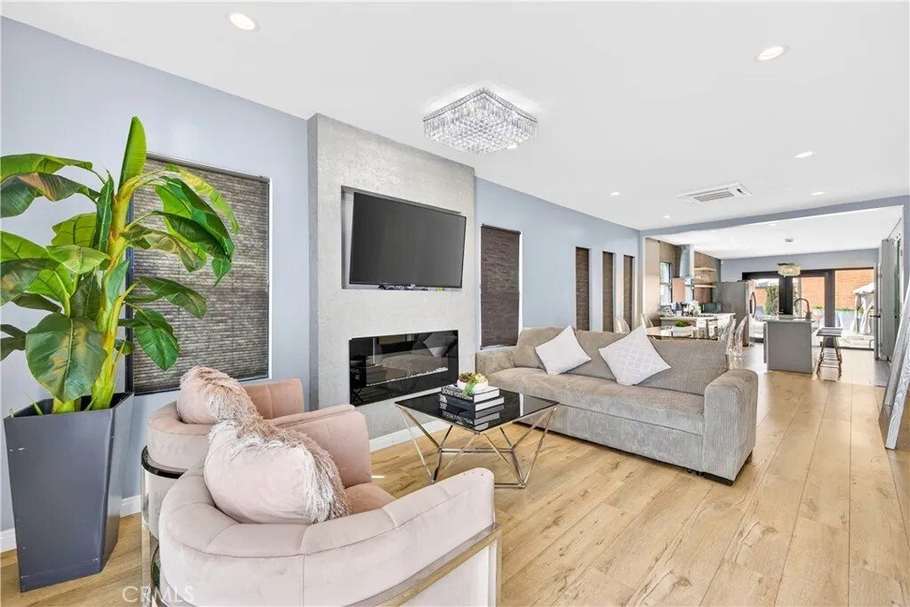 Condo in Los Angeles, California, United States 2 - 17668153