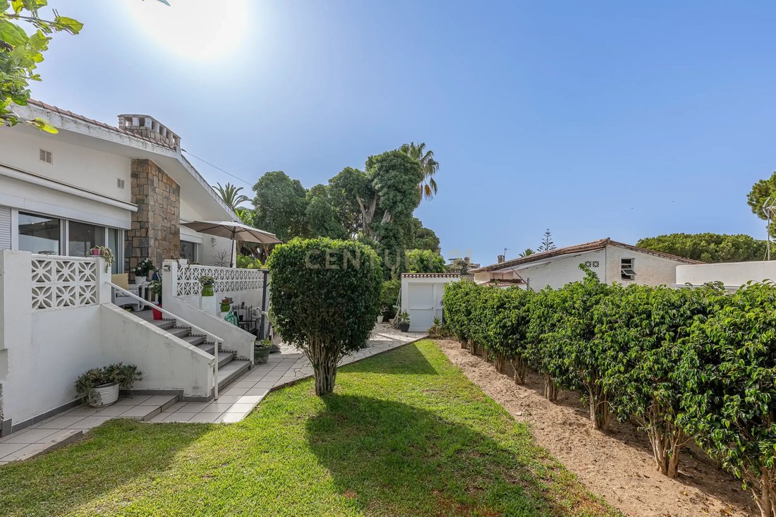 Villa in Marbella, Andalusia, Spain 1 - 16109812