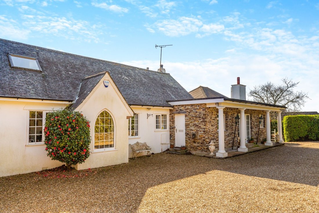 House in Helford Passage, England 4 - 18040640
