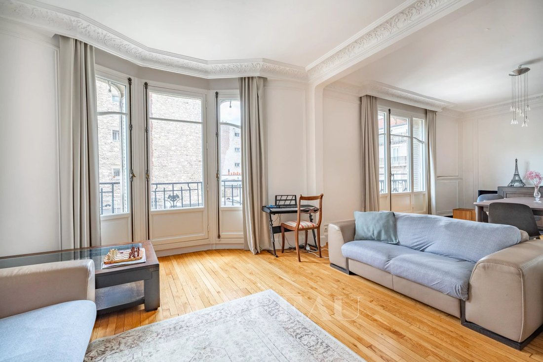 Apartment in Muette Sud, Paris 16e Arrondissement, Paris 1 - 18041404