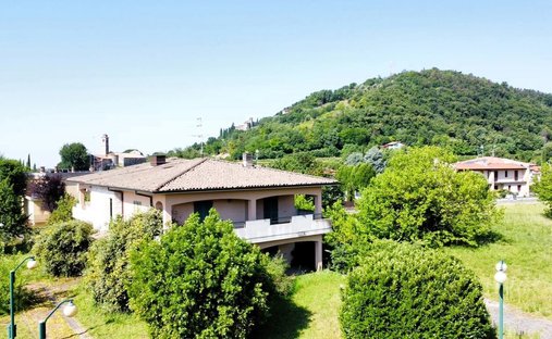 Villa a Rovato, Lombardia, Italia 1