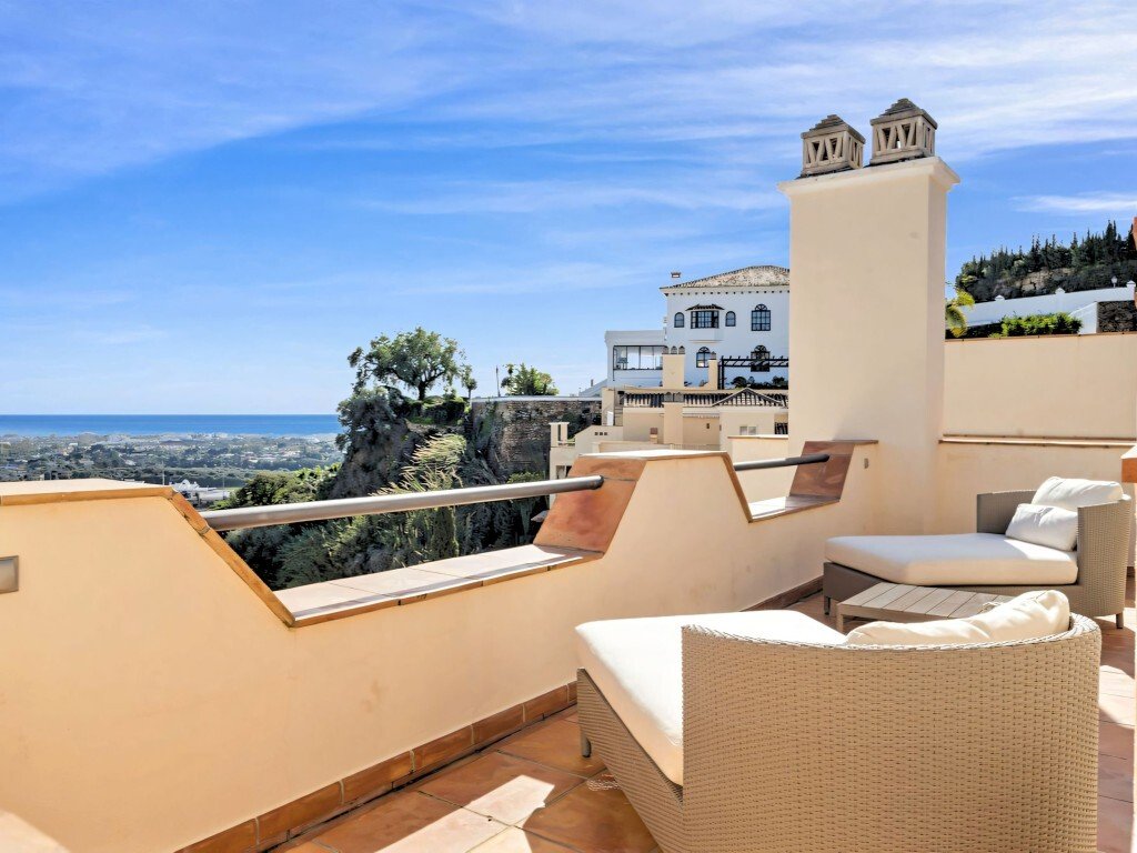 Apartment in Benahavis, Andalusia, Spain 2 - 18048793